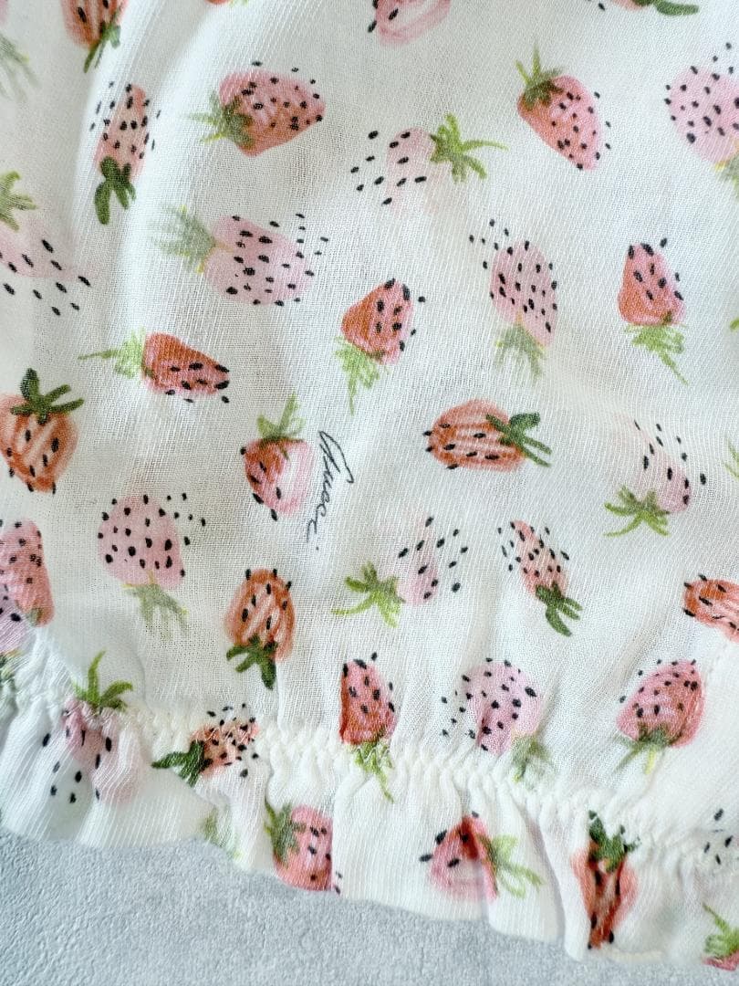 【GUCCI】グッチ ベビー ロンパース いちご柄 9-12M 箱付き