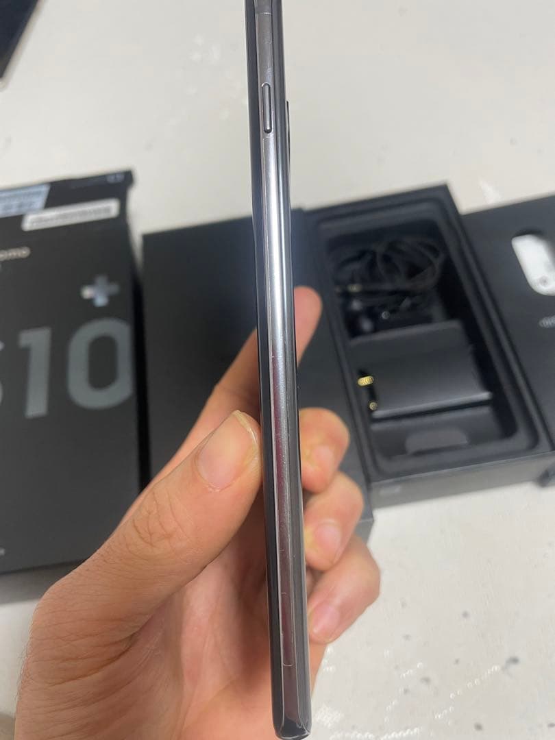 S*✨様 Galaxy S10+ ブラック 本体 【美品95％】 sim フリー