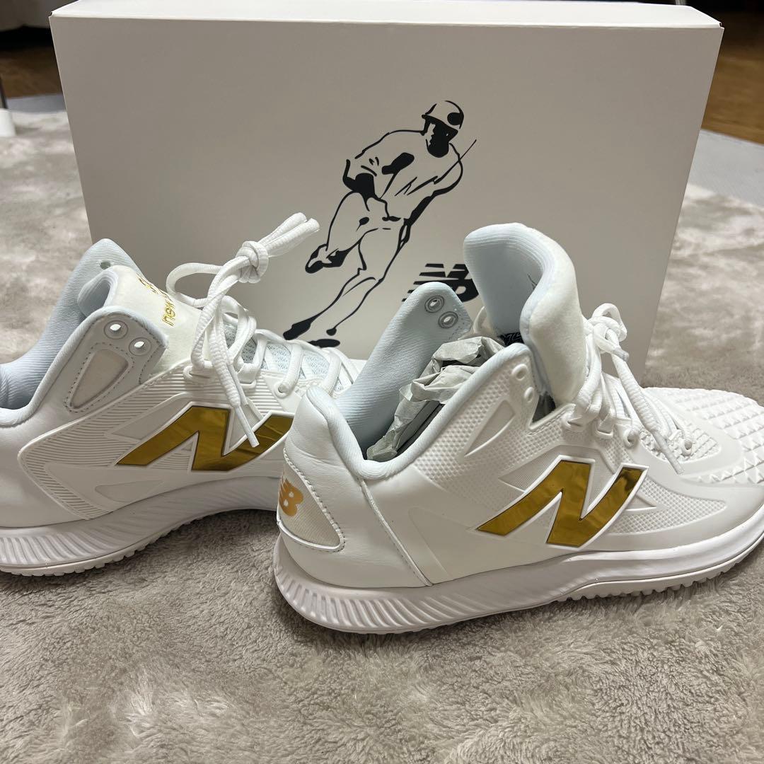 New Balance S01 トレーニングシューズ ホワイト/ゴールド