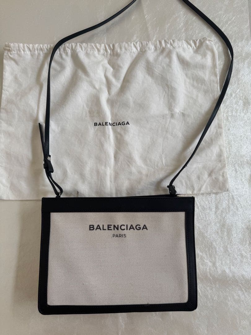 BALENCIAGA ショルダーバッグ ホワイト/ブラック