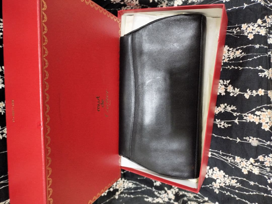 パンティール　クラッチバッグ、カード、財布、箱付き