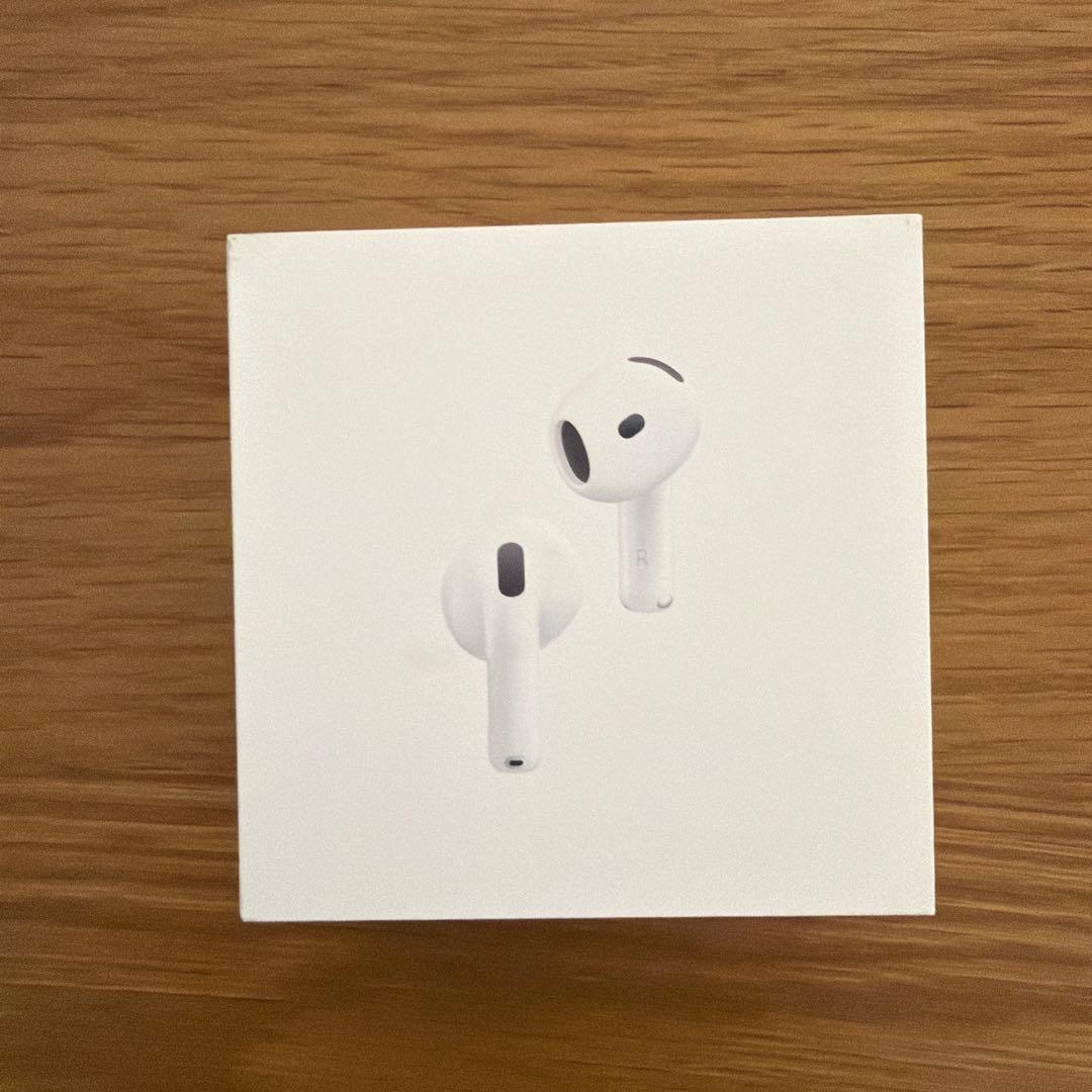 【未開封】AirPods 4 ノイキャンあり　ESRケース付き
