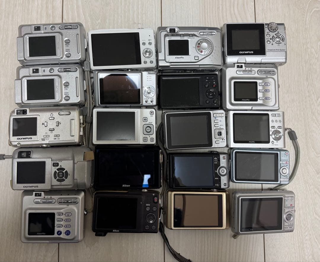 デジタルカメラ　20点セット(未確認) (ジャンク品)