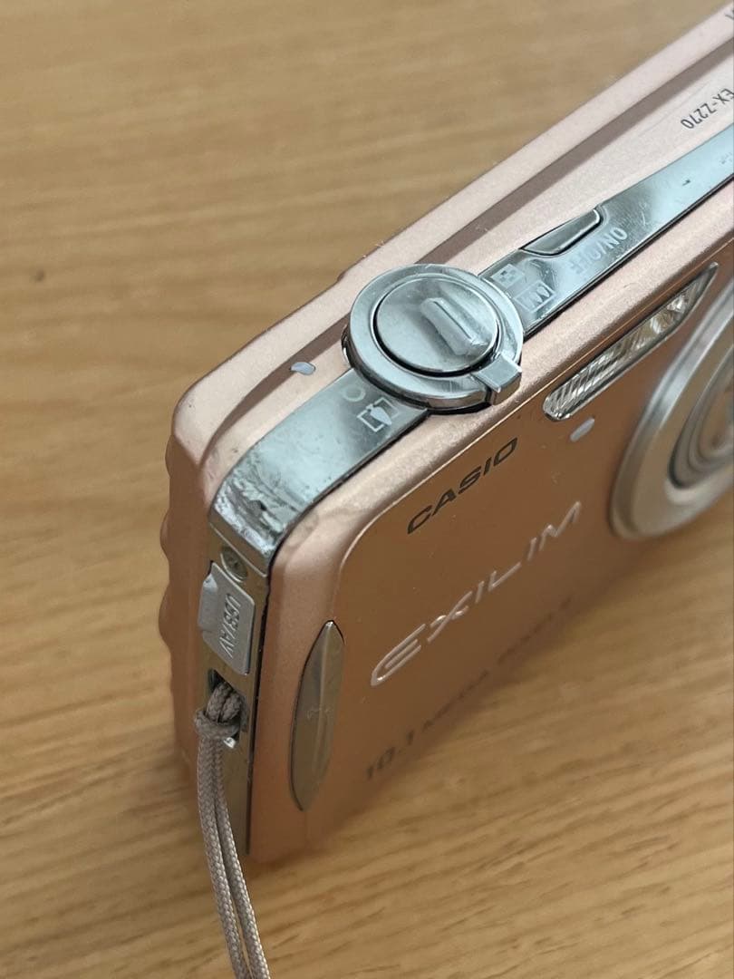 CASIO EX-Z270 コンパクトデジタルカメラ