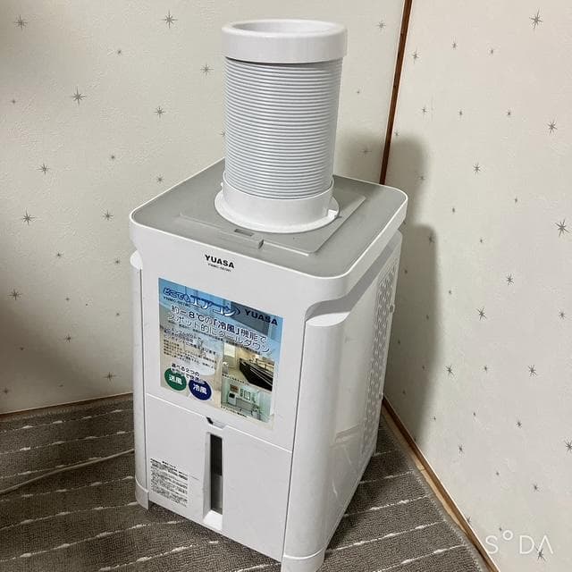 2023年製　ユアサプライム　どこでもエアコン ホワイト YNMC-5E(W)