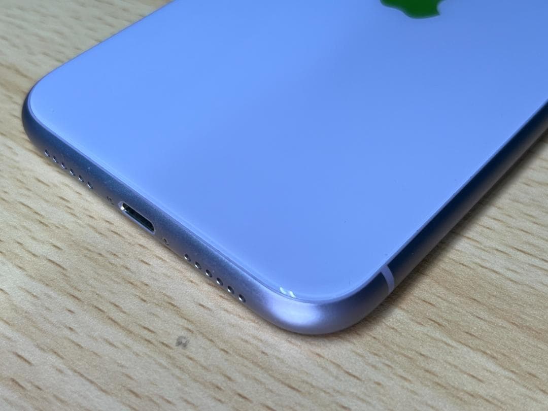 iPhone11 256GB バッテリー74％ simロック解除済 中古品