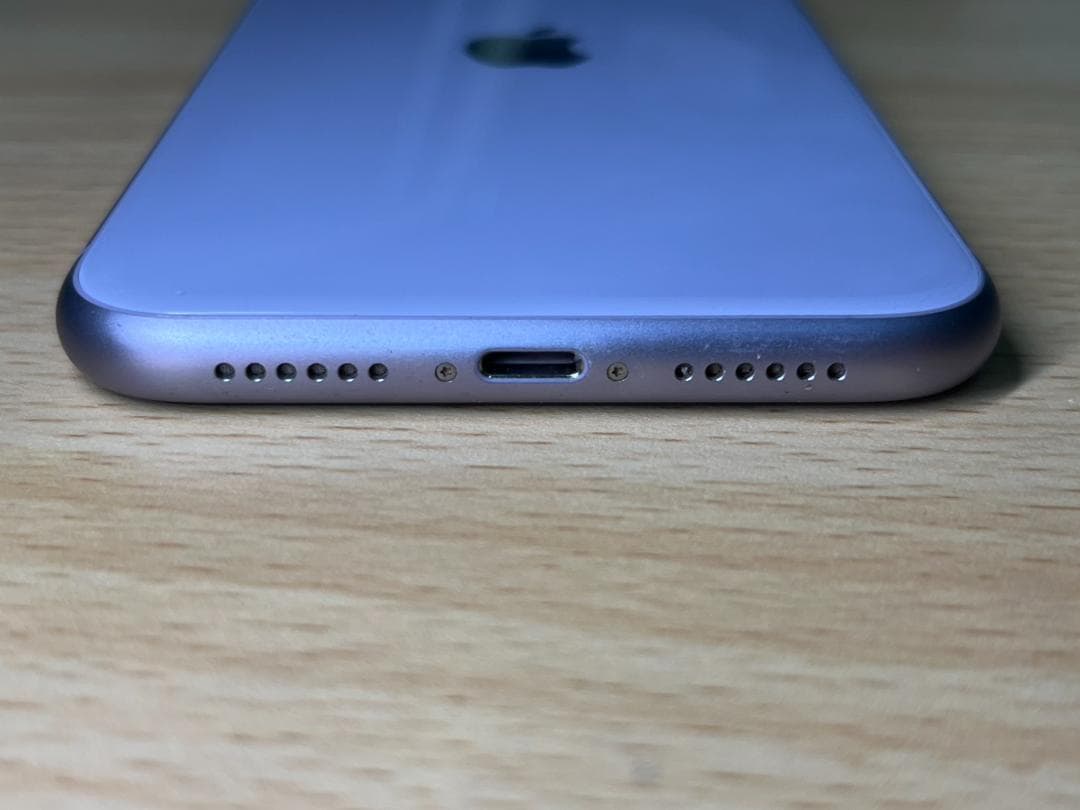 iPhone11 256GB バッテリー74％ simロック解除済 中古品