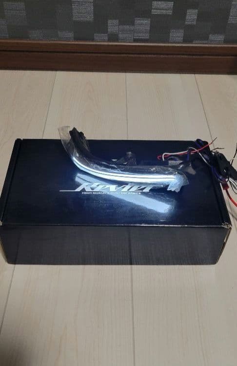 REIZ製 LEDウインカーミラー流星バージョン