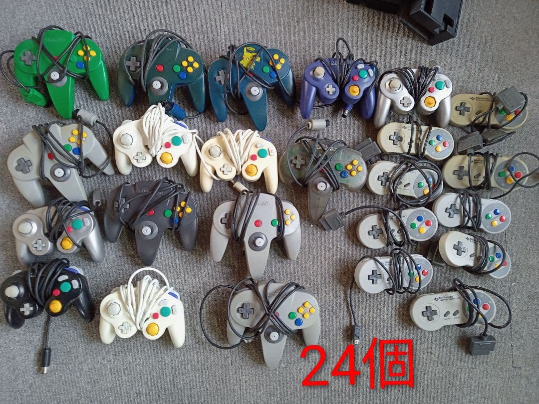 d*7様 まとめ売り　ゲームコントローラ　動作未確認　未清掃