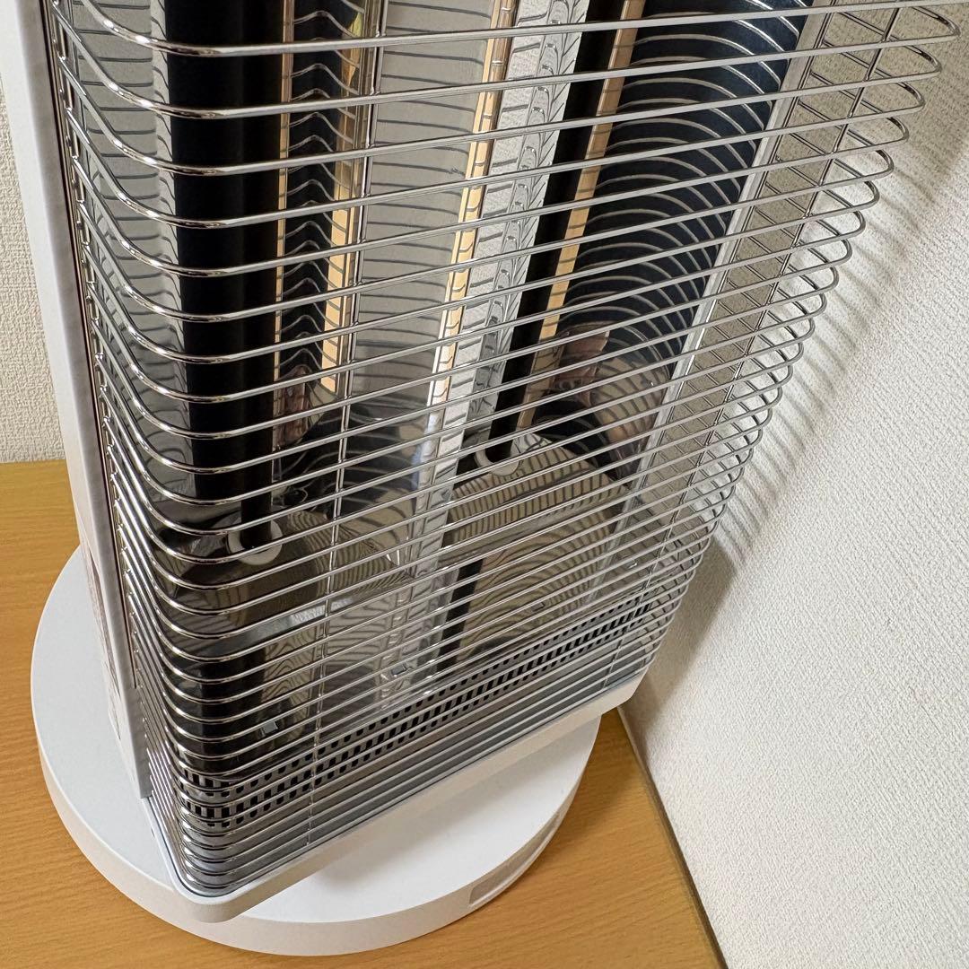 ダイキン 遠赤外線暖房機 セラムヒート ERFT11ZS-W 2023年製