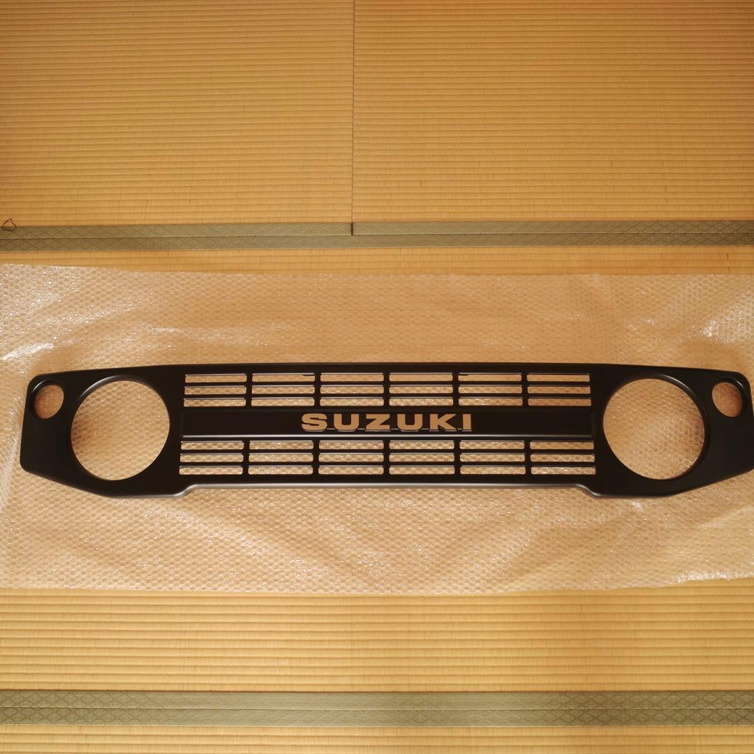 APIO アピオ ヴィンテージアイアングリル 純正エンブレム ジムニー6474