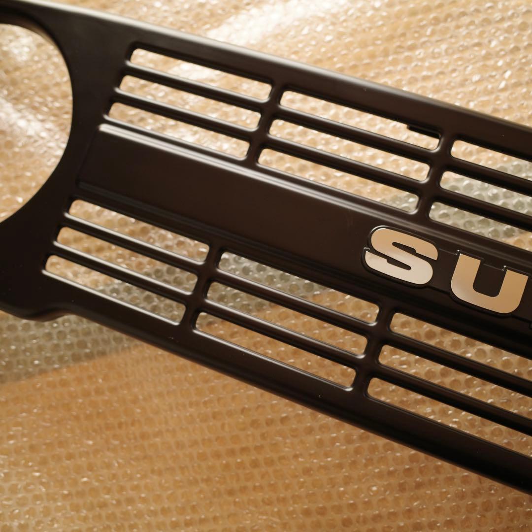 APIO アピオ ヴィンテージアイアングリル 純正エンブレム ジムニー6474