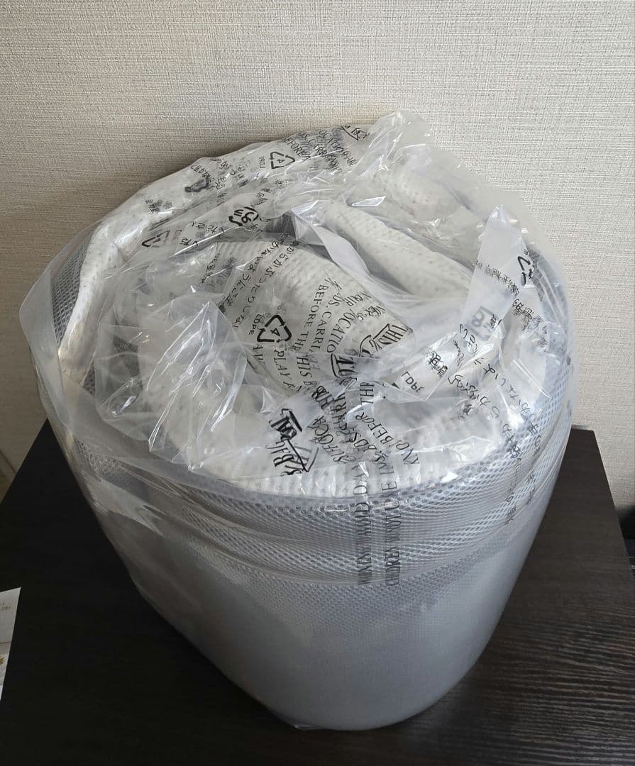 未開封　GOKUMIN プレミアムグランマットレス　（シングル）三つ折り　白