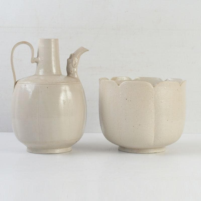 中国　定窯　白磁　神獣文　水注　執壷　輪花鉢　2点まとめて　V　9664