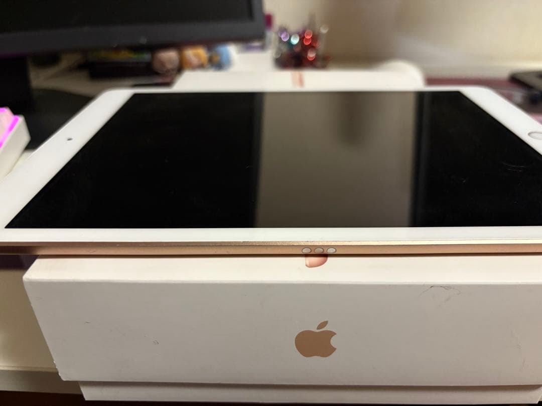 iPad (第7世代) ゴールド 10.2インチ 本体　SIMフリー