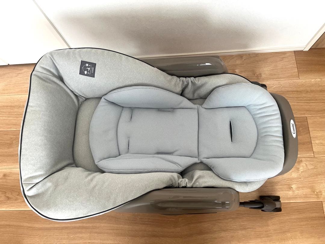 コンビ ネムリラ AUTO SWING 電動　ハイローチェア