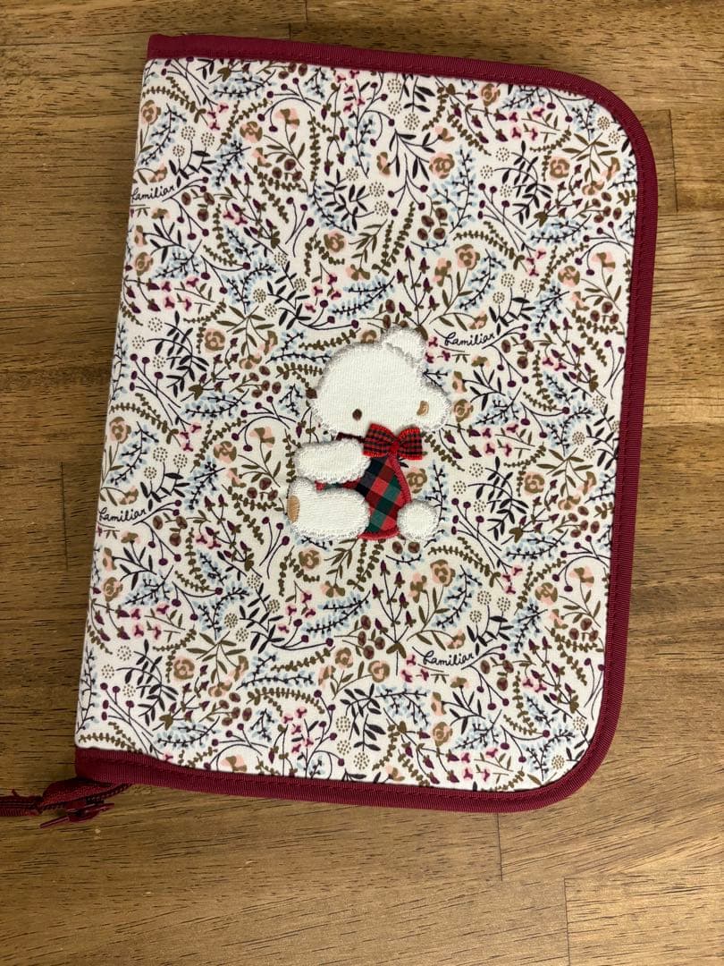 ✳︎美品familiar/ファミリア 母子手帳ケース リバティ柄 【A5サイズ】