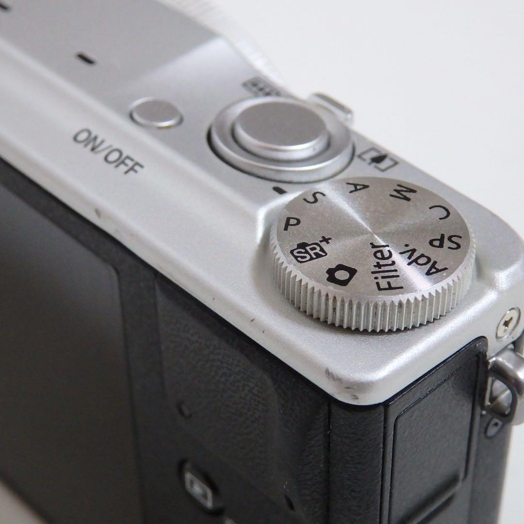 動作確認済み　Fujifilm XQ2 シルバー　箱付　フジフイルム