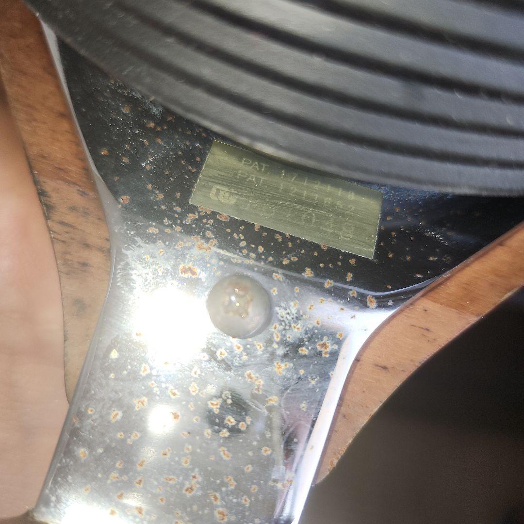 MOMO.ウッド スポーツスタイル ステアリング