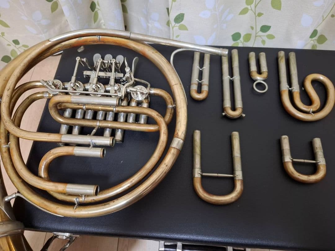 日暮要　ハンスホイヤー　B♭シングルホルン5ロータリー　Fナチュラル管付き