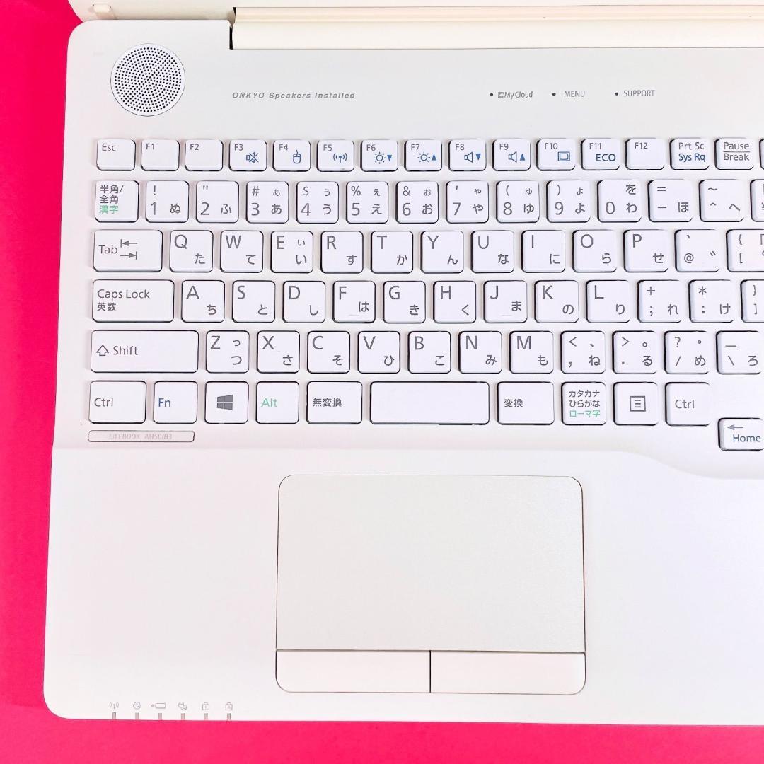 高性能Corei7✨️薄型ノートパソコン✨️快適SSD 可愛いホワイト✨️カメラ付き