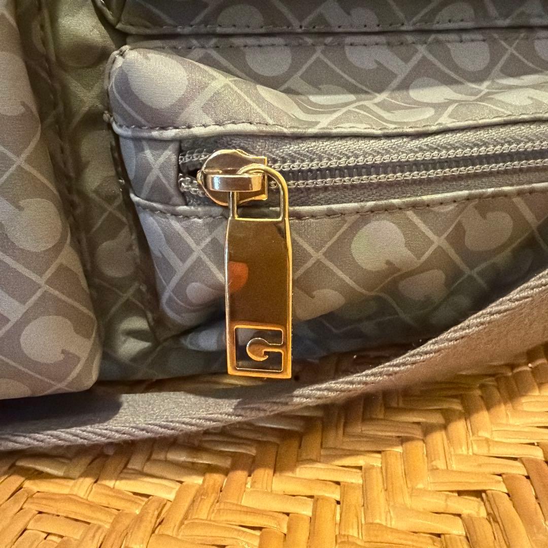 ゲラルディーニ　グレー ショルダーバッグ