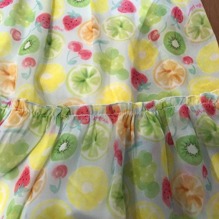 メゾピアノ ☆美品☆フルーツ柄ドッキングTシャツ&フリルスカパン2点セット