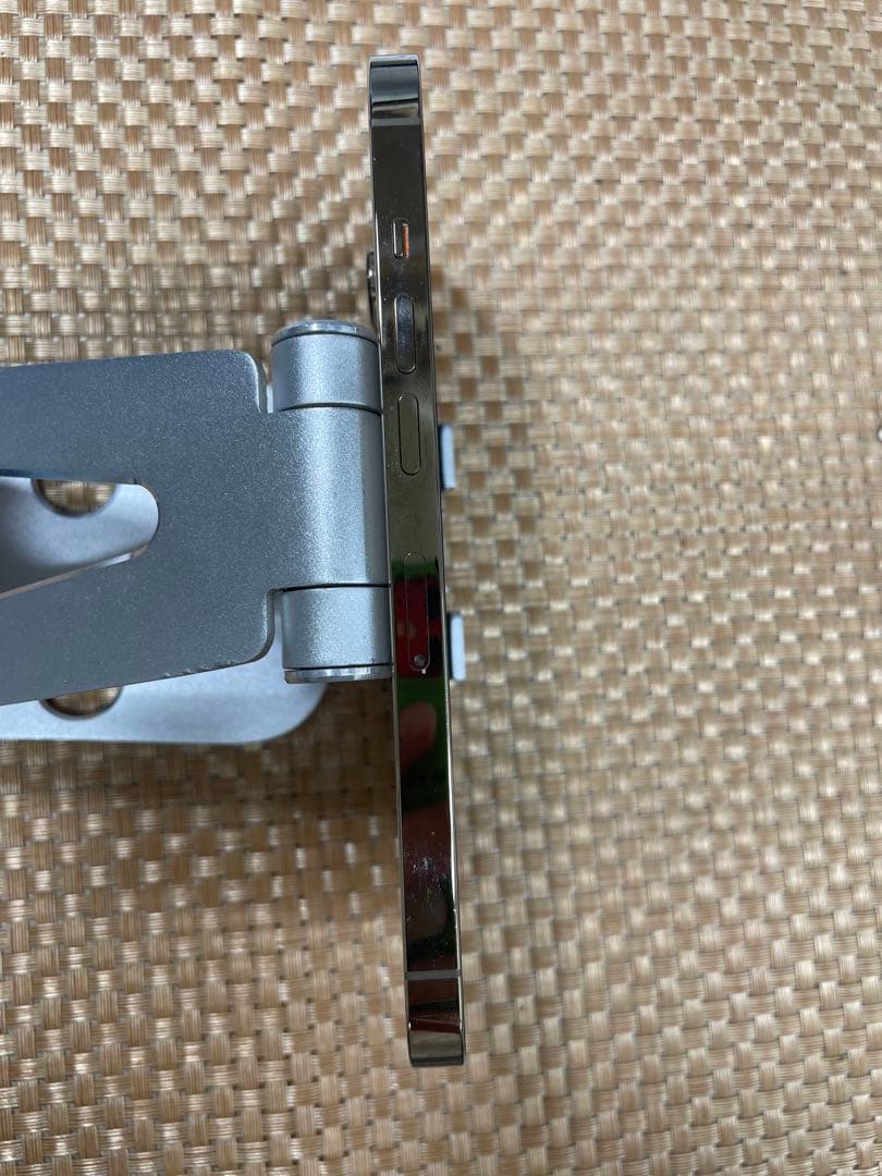 iPhone 13 Pro 256 GB ゴールドSIMフリー【6798】