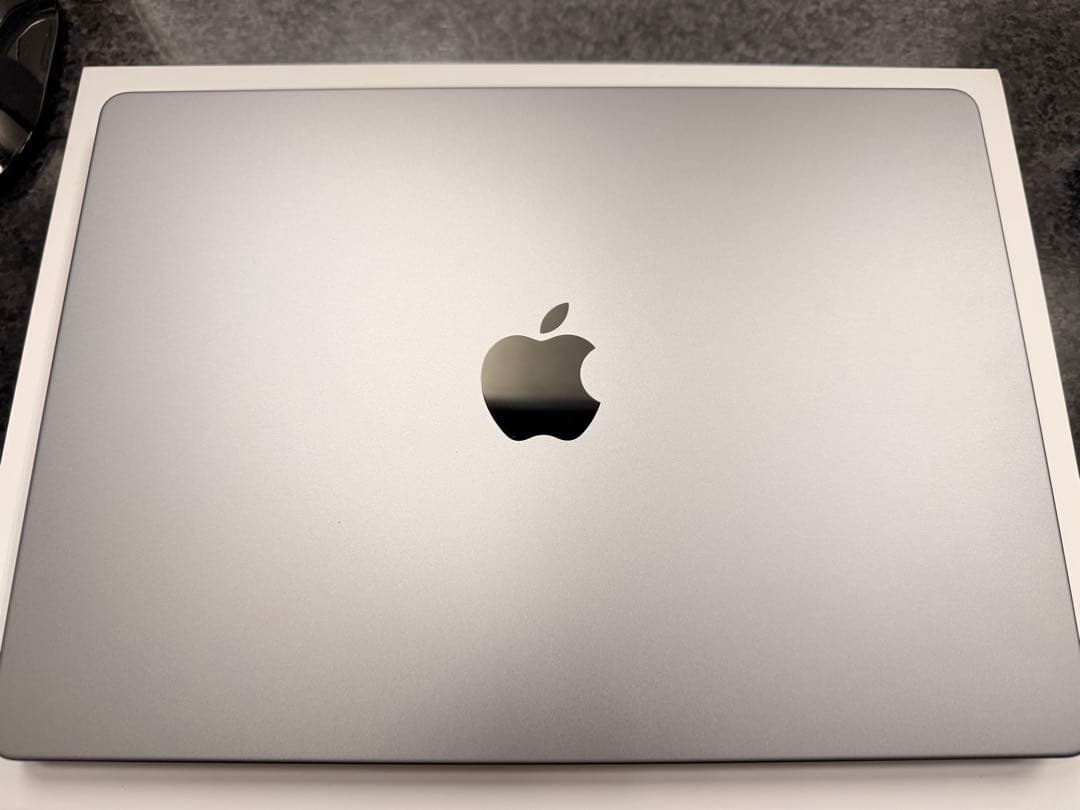 MacBookPro M3 14in 8GB 512 bat100% 充3回超美