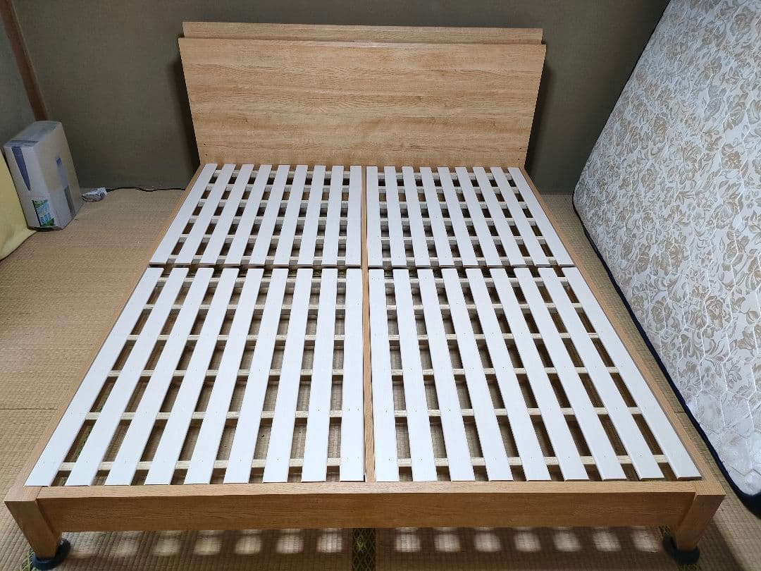 (引取限定) 千葉県市川市 クイーンサイズのベッドフレーム
