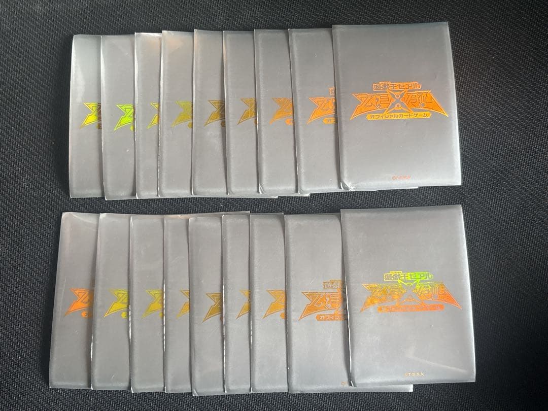 カードスリーブ まとめ売り