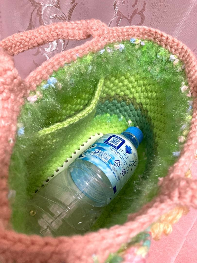 ♥️手編み♥️ハンドメイド♥️お花いっぱいバッグ♥️お花いっぱいペットボトルカバー♥️