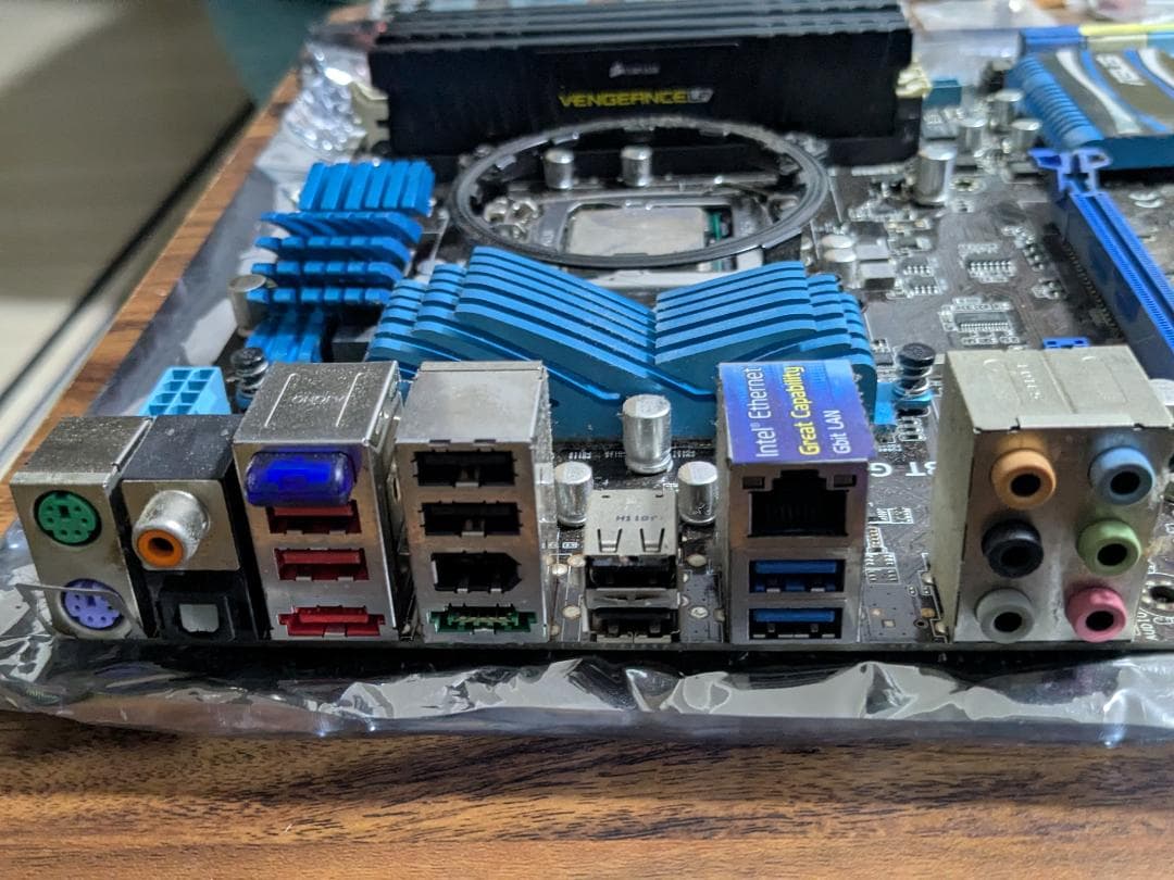 i5-2500K・P8P67-PRO・16GB DDR3・H50 セット