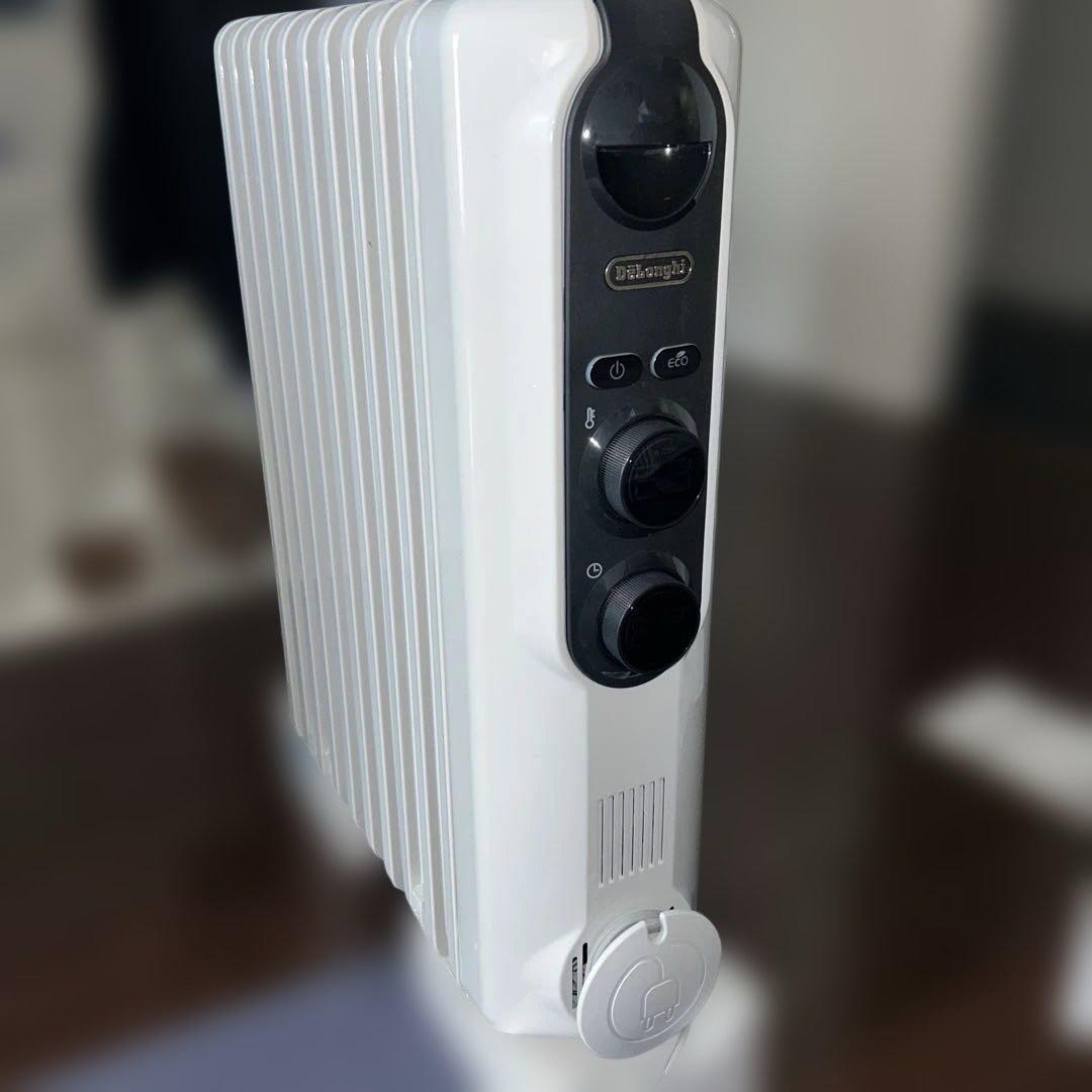 デロンギオイルヒーターアミカルド1500W 10-13畳ecoモード搭載