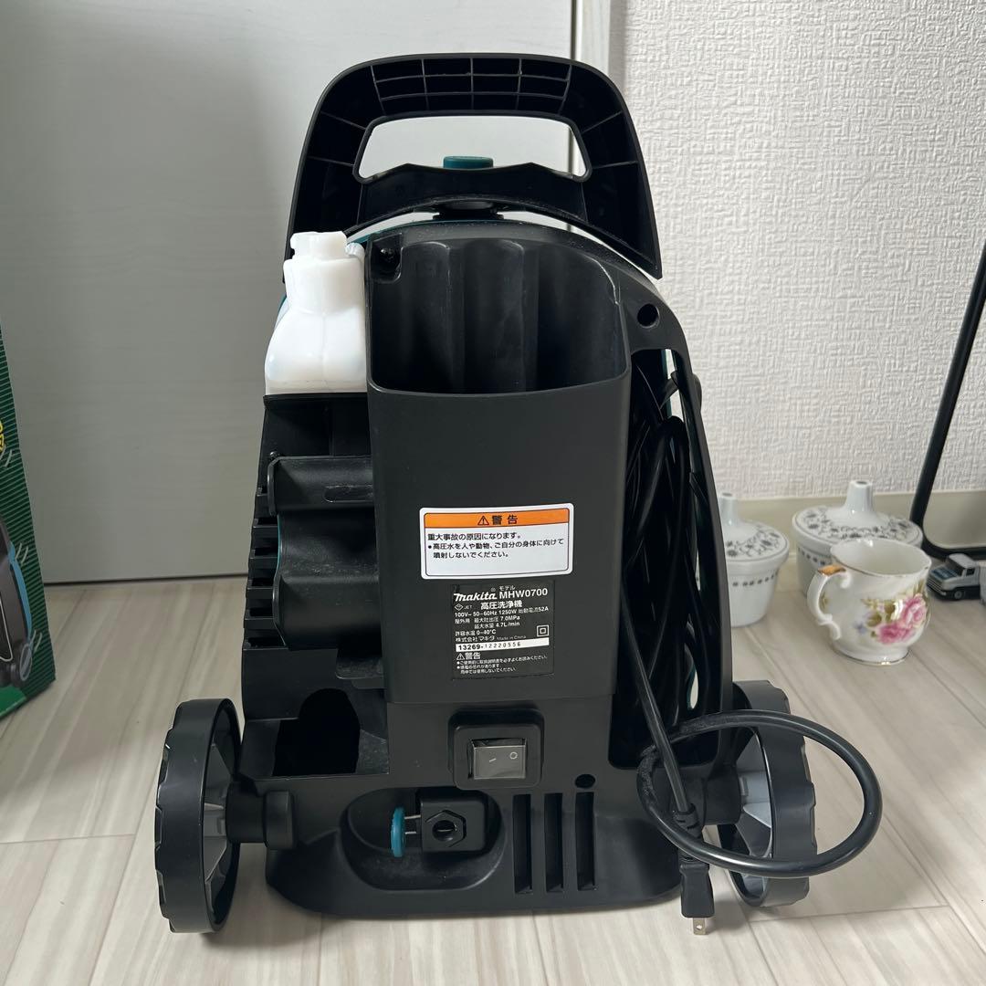 マキタ　高圧洗浄機MHW0700