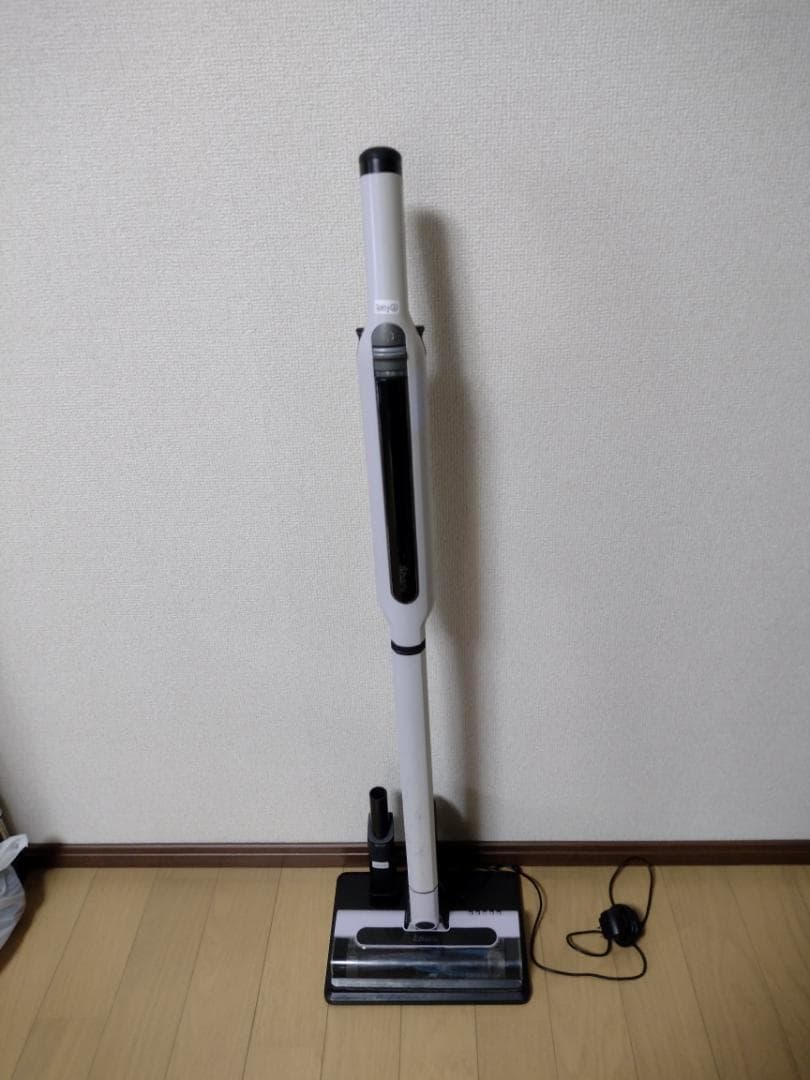 シャーク★コードレスクリーナー★CS300JWH★バッテリー新品と大差なし★