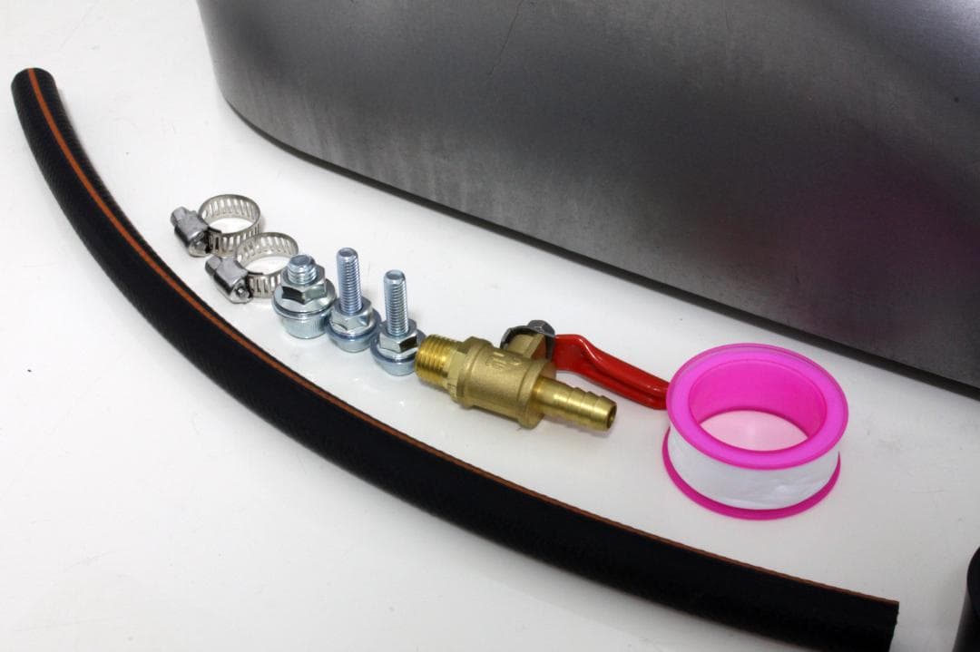 ★-13　未使用新品 ドラッグスター400 スポーツスタータンク　説明書付き