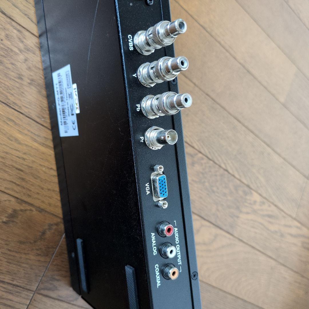 映像と音声のコンバーターです、プロジェクター等のコントロールに使用します。