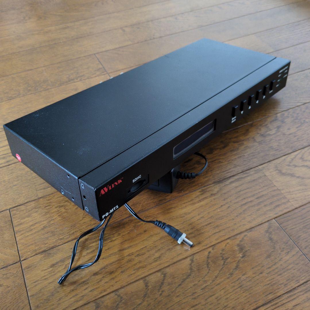 映像と音声のコンバーターです、プロジェクター等のコントロールに使用します。