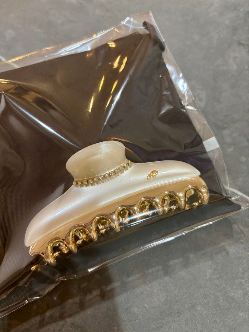 ★新品未開封★完売★アッカ★ニューコラーナクリップL★パールベージュ★イタリア製