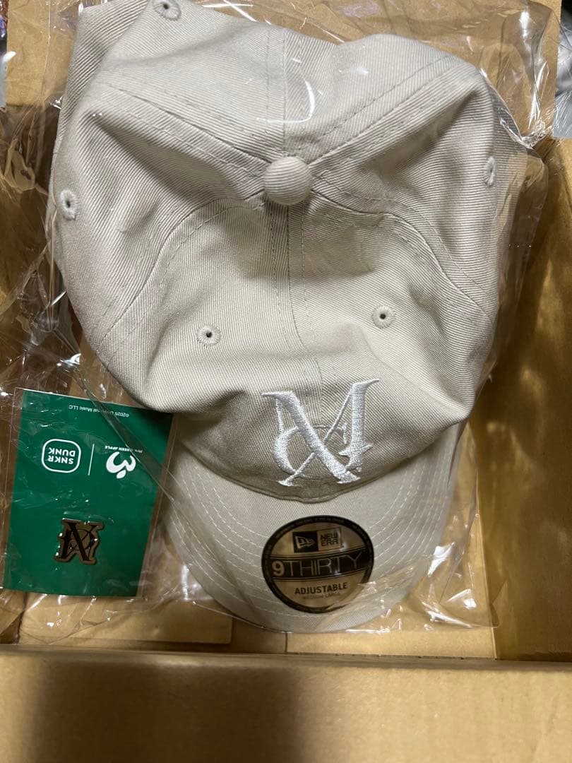 New Era ベージュキャップ　ミセスコラボ
