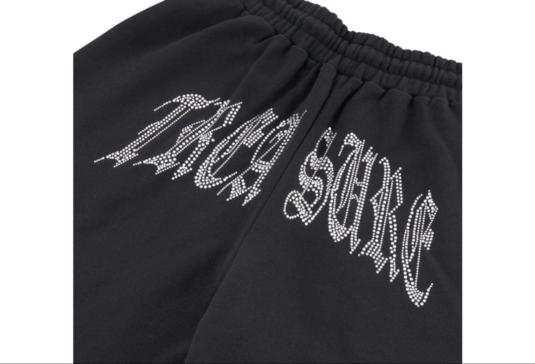 TREASURE PULSE ON ハーフパンツ