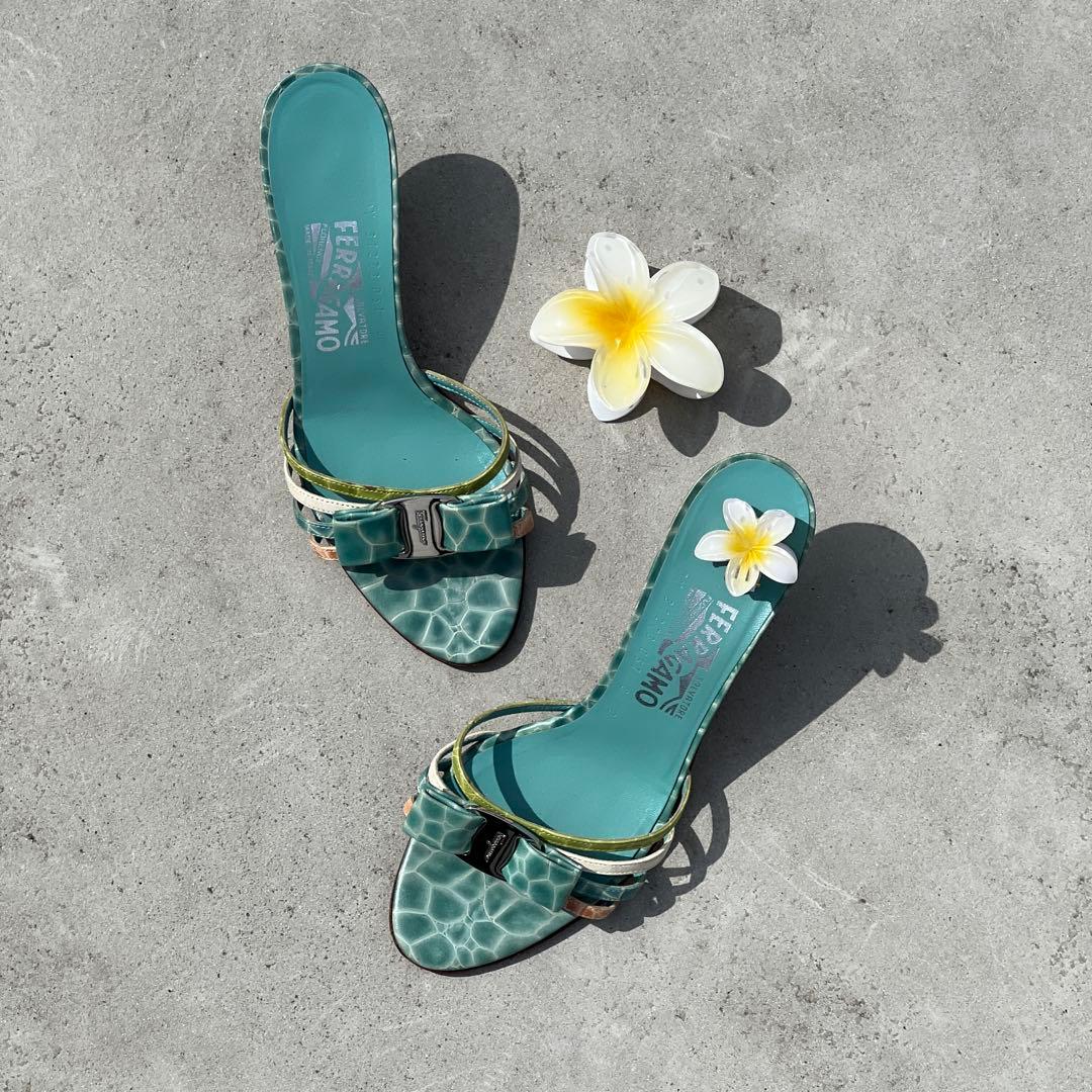 Ferragamo (8D) ミュール