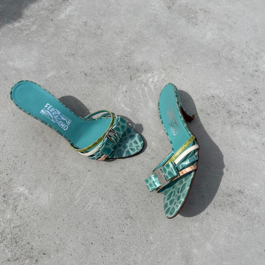 Ferragamo (8D) ミュール