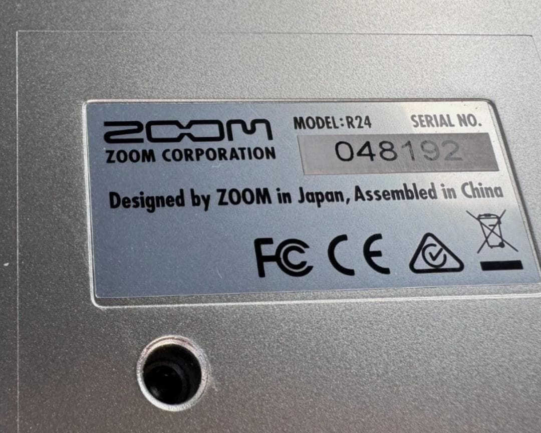 Zoom R24 レコーダー・インターフェース アダプターつき