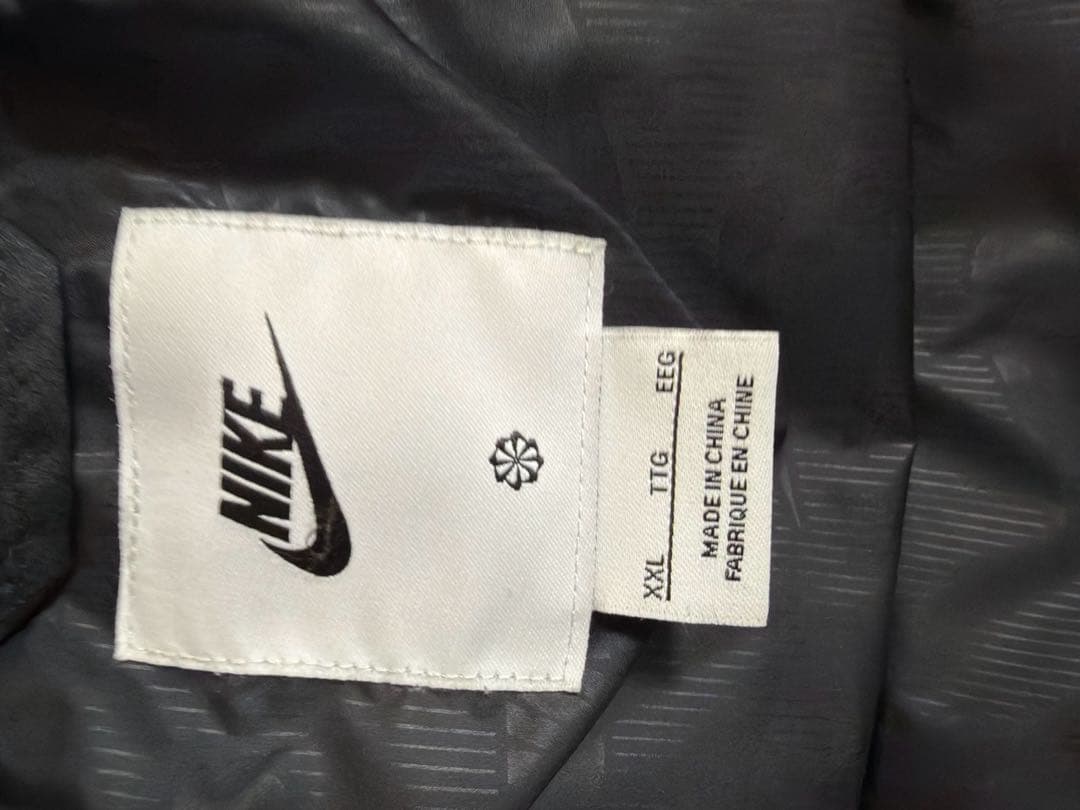 NIKEダウンベスト