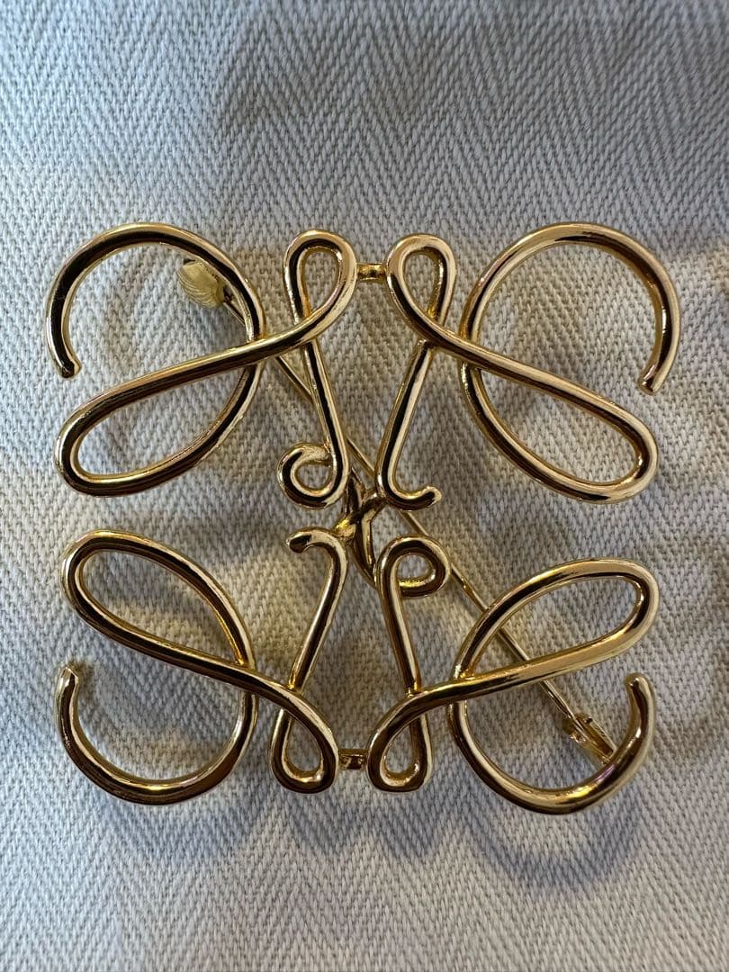 (正規品)LOEWE アナグラムブローチ