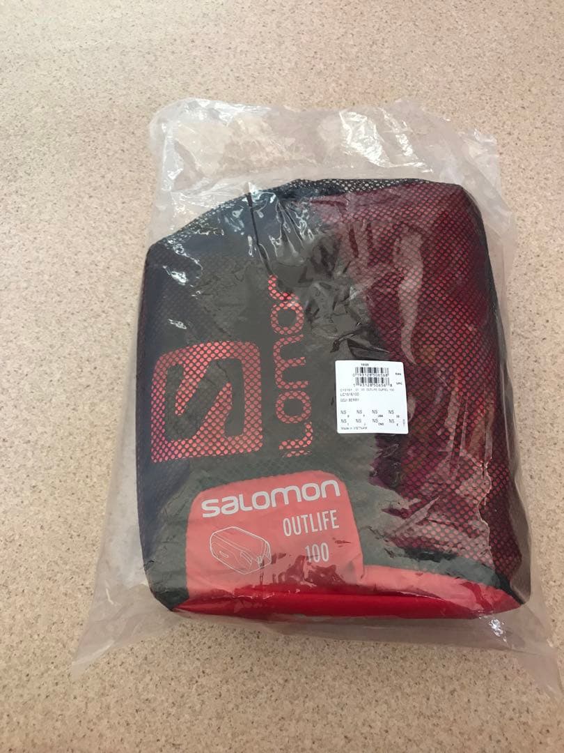 SALOMON OUTLIFE100 バッグ新品未使用