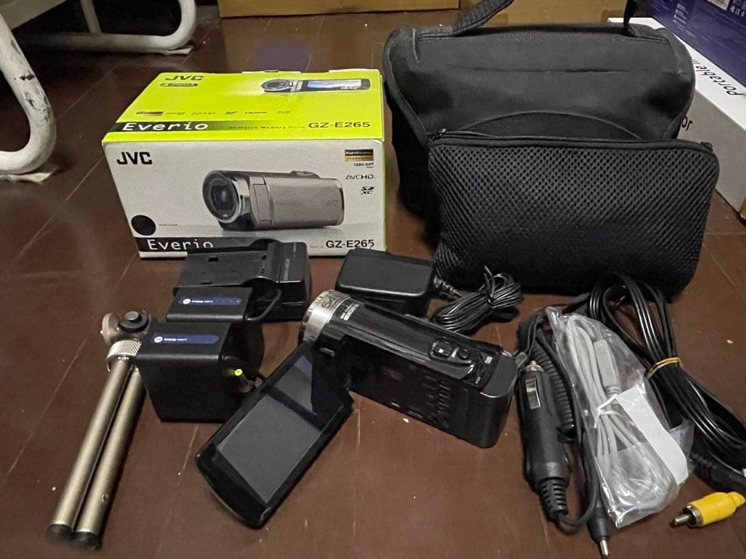 JVC GZ-E265 ビデオカメラ AVCHD おまけ多数