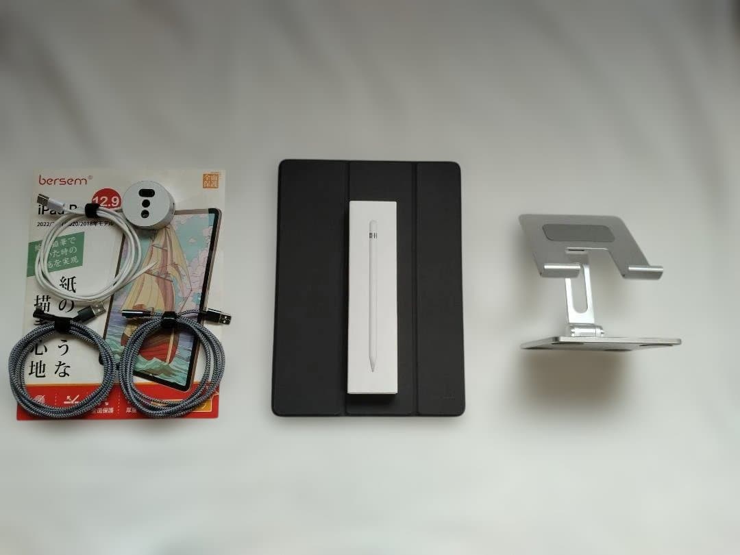 ipad pro 12.9インチ　第一世代　アップルペンシル他付属品付き